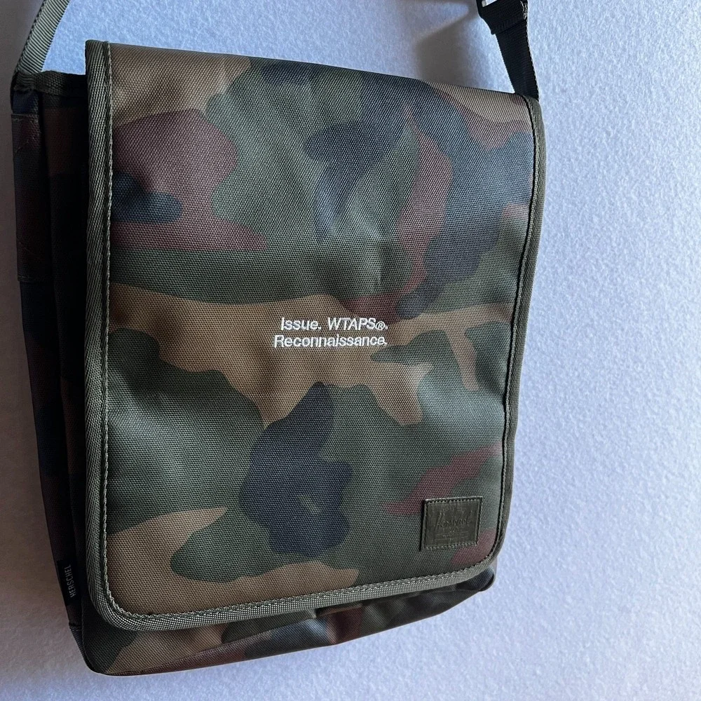 WTAPS x Herschel Camo‎ Reconnaissance Shoulder Bag Crossbody Collab Messenger